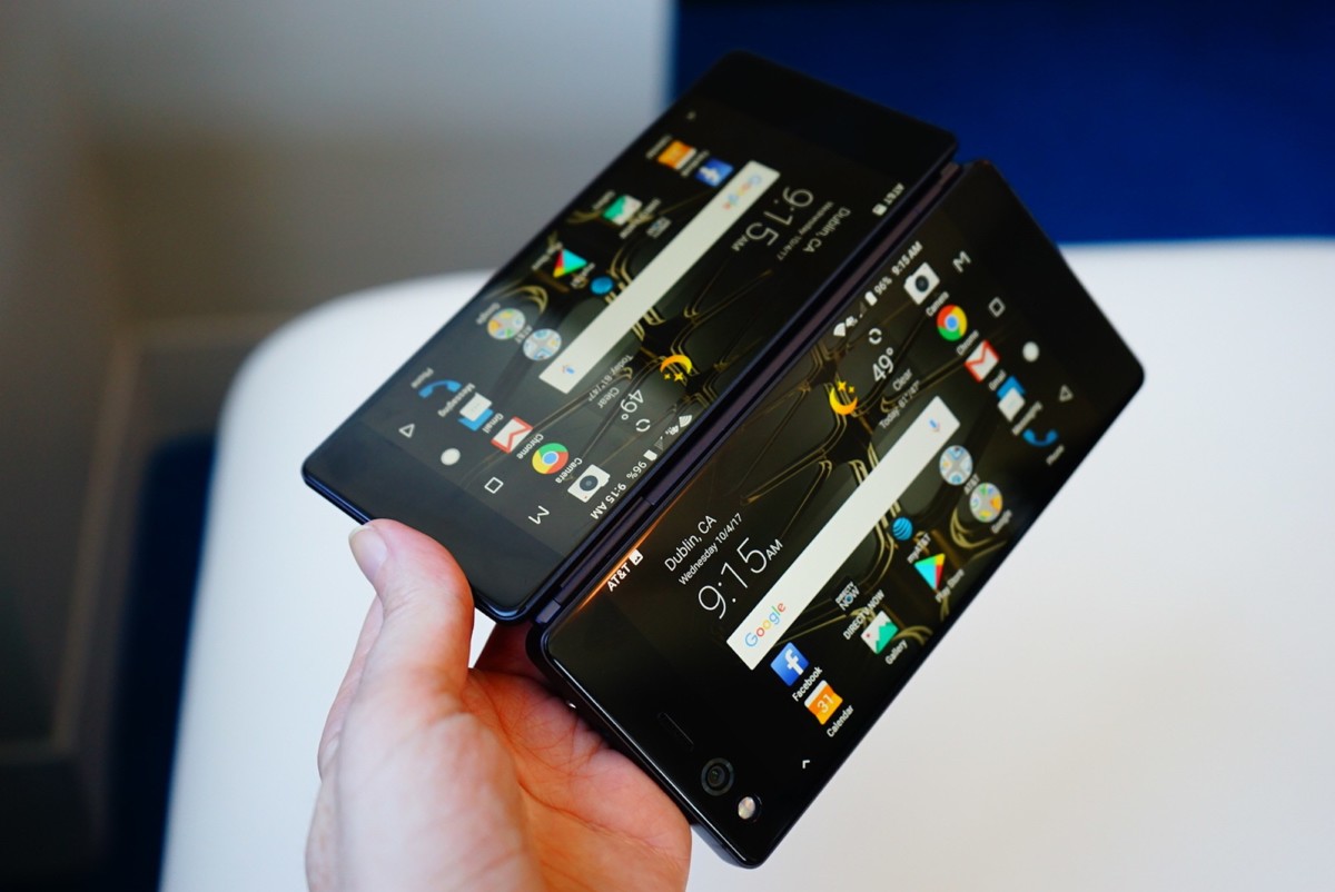 ZTE Axon M