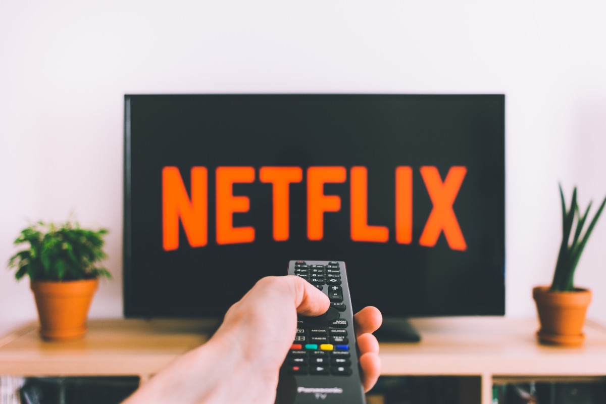 Emergency alerts may be coming to Netflix and Spotify 12