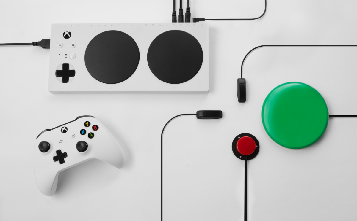 Microsoft's new handicap accessible gamepad brings gaming to the disabled 2