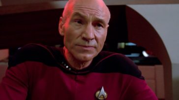 Patrick Stewart is returning to TV as Captain Jean-Luc Picard 7