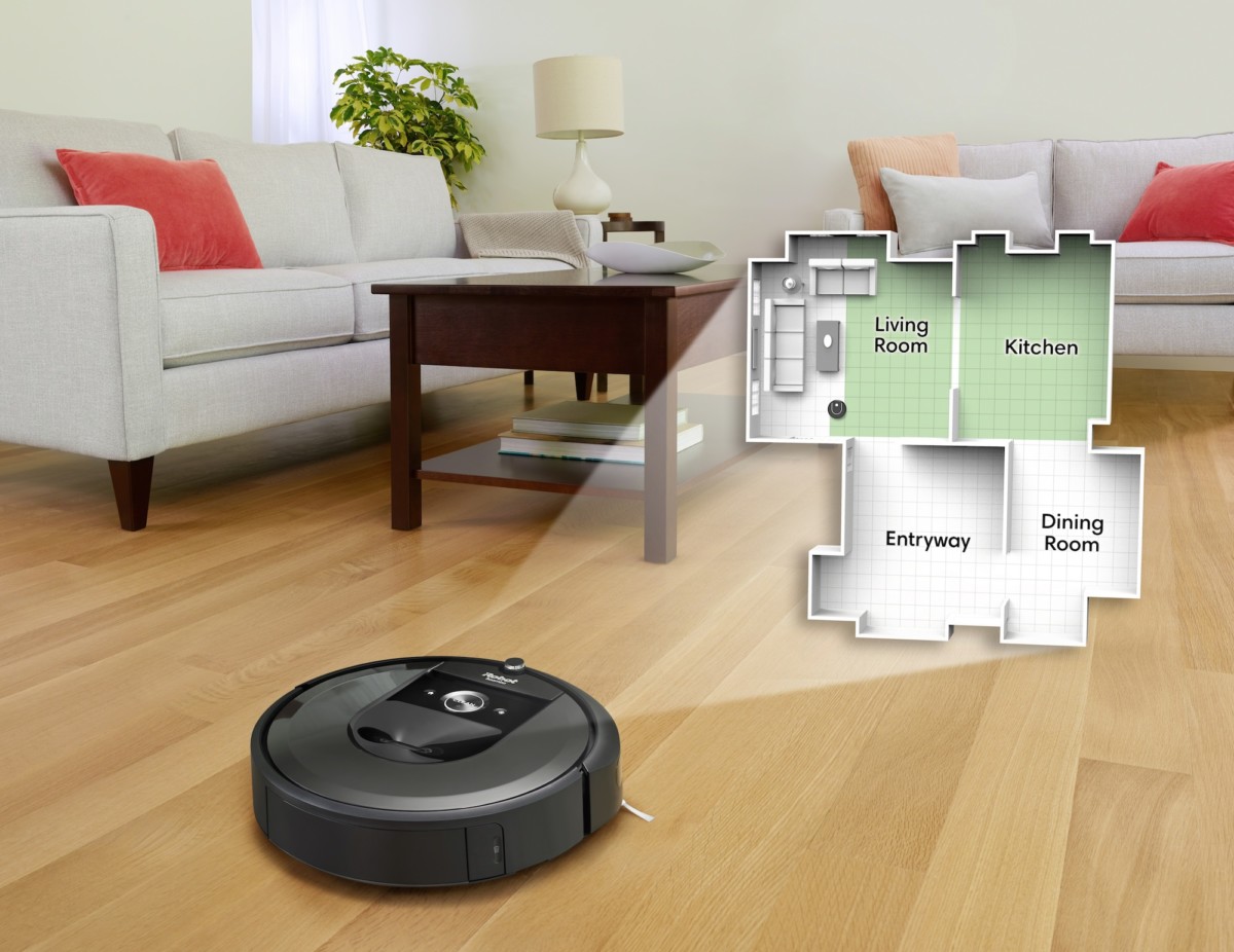 iRobot's i7+ vacuum is able to empty and clean itself 8