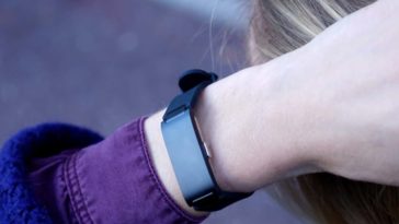 Withings' latest wearable is the affordable Pulse HR 15