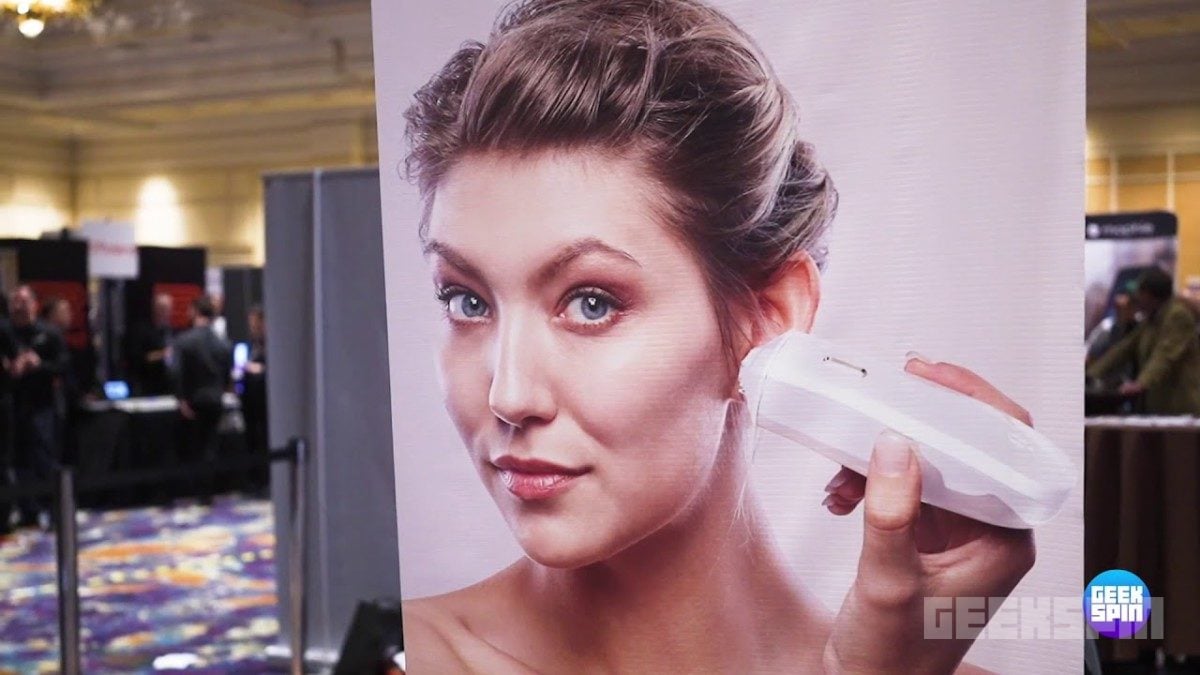 Opté beauty wand magically removes skin blemishes and freckles 4