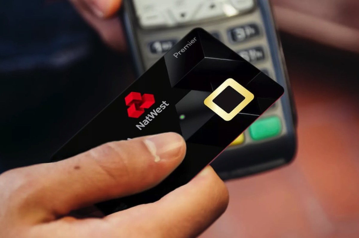 British bank puts fingerprint reader into their debit cards 1
