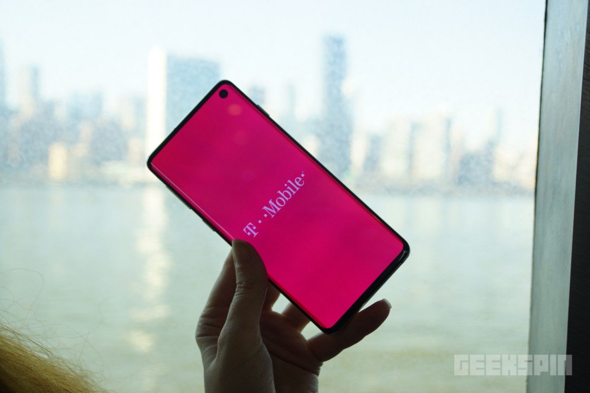 Testing the Samsung Galaxy S10 on T-Mobile’s 4G network 4