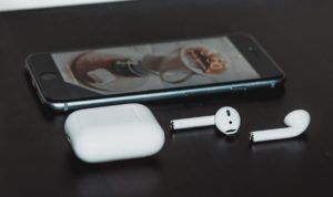 Man swallows Apple AirPod and it still works 26
