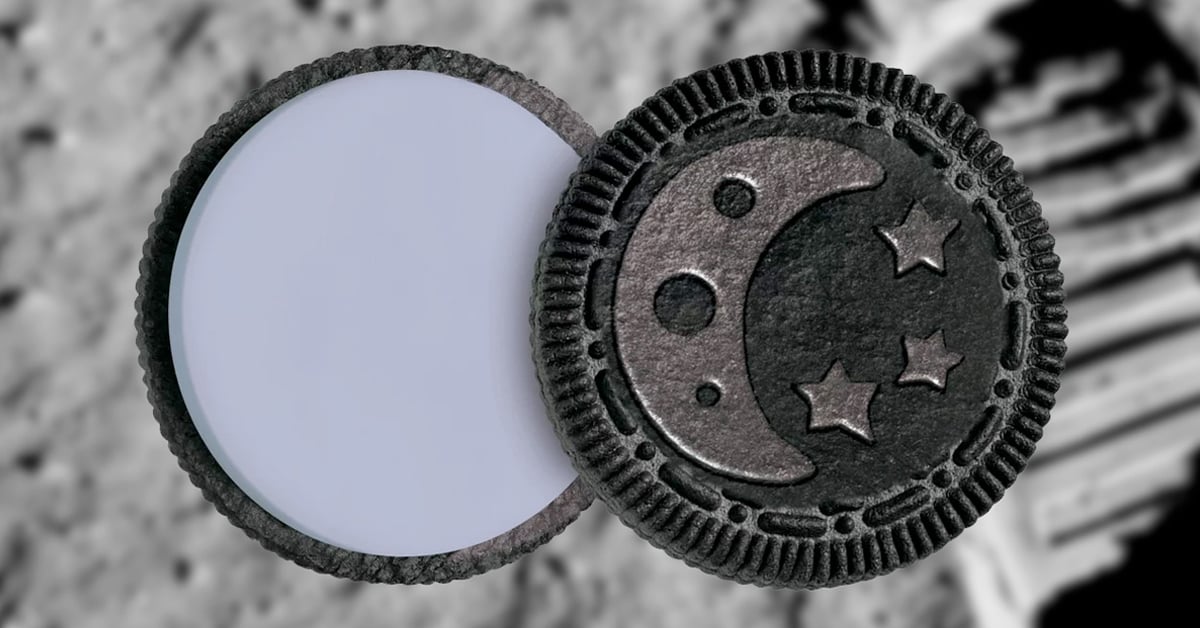 Marshmallow Moon Oreos
