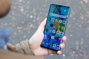 Here's the official list of Huawei phones getting the EMUI 10 update 78