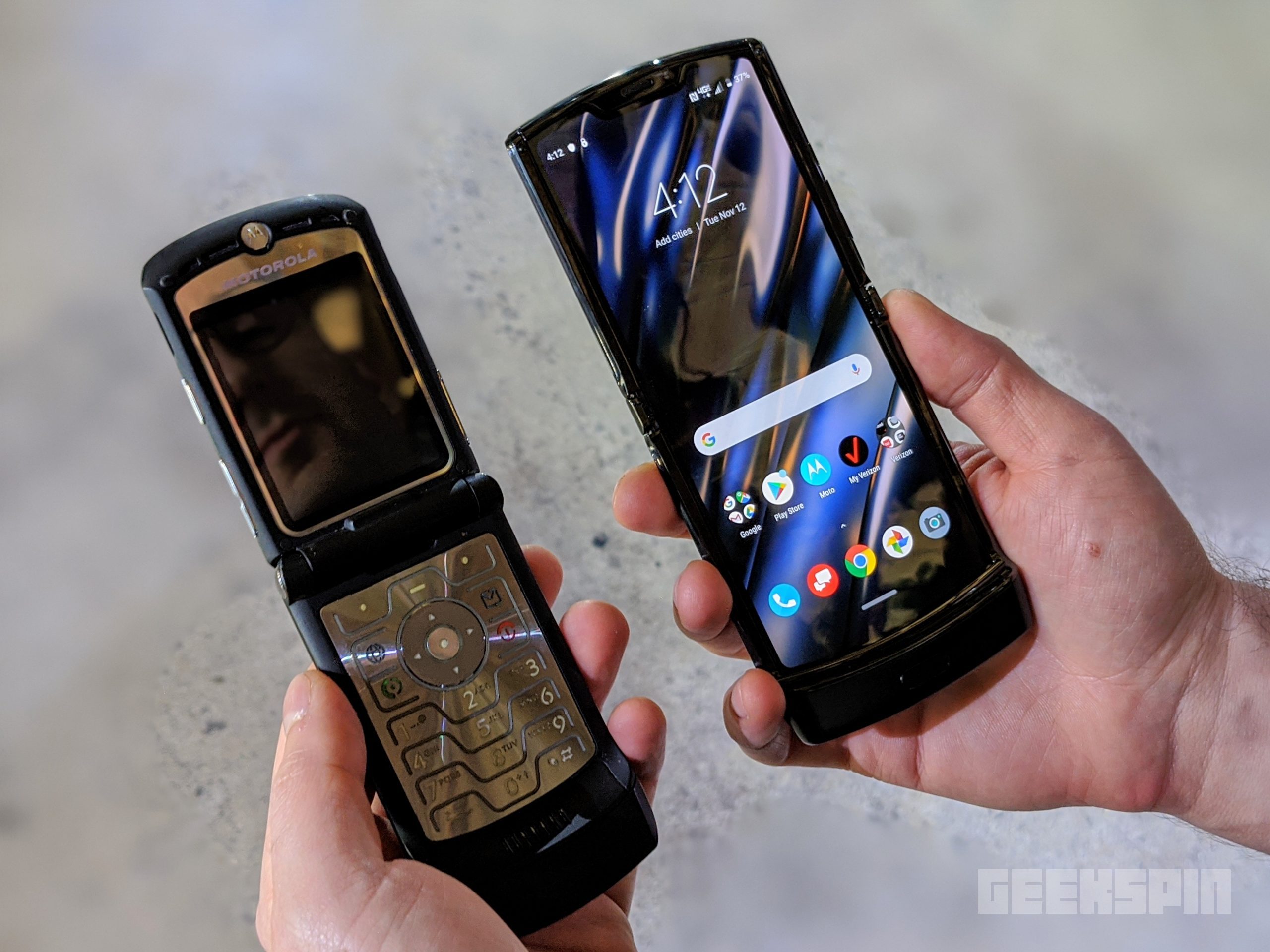Motorola warns future Razr owners to handle it with care 7