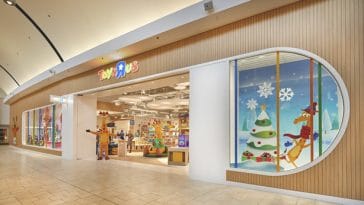 Toys R' Us reopens first store in New Jersey 17