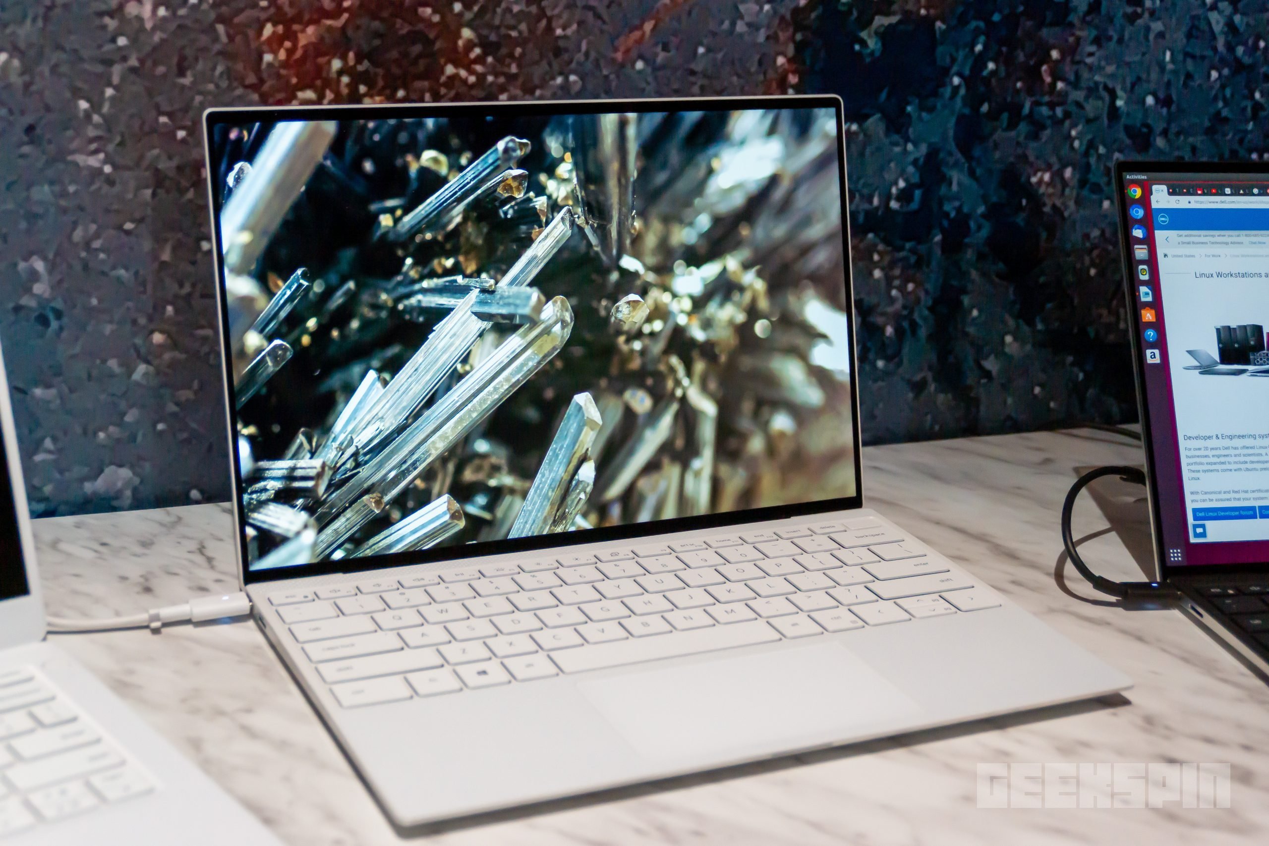 The Dell XPS 13 now has an almost bezel-less display on all sides 9