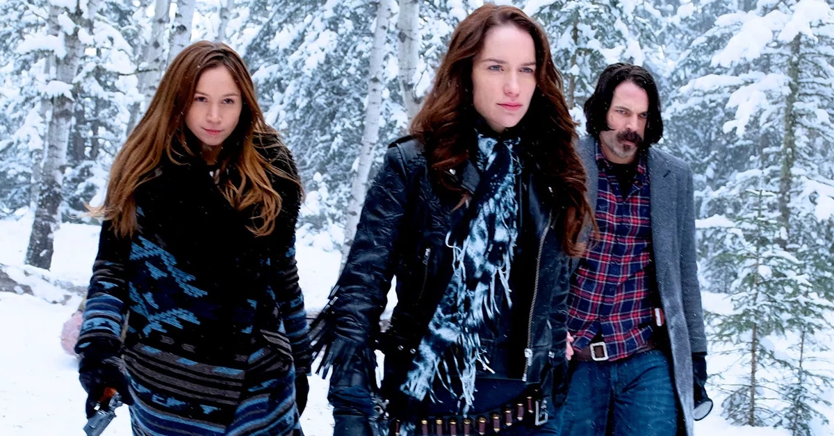 Wynonna Earp cast teases Season 4 at HomeCon 10