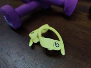 Powerbeats Pro is now available in 4 new, bright colors 18