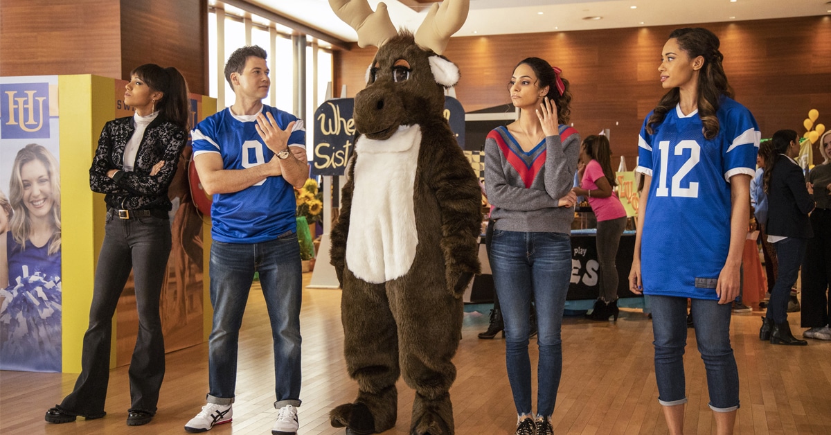 Legends of Tomorrow will welcome a new teammate in season 6 10