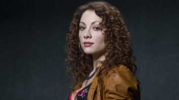 Batwoman season 2 casts Jessica Jones alum Leah Gibson as The Whisper 4