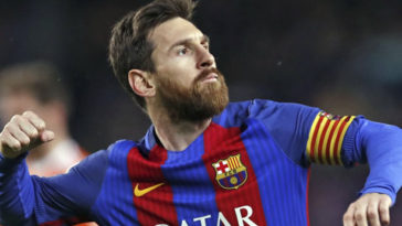 Football star Lionel Messi is meeting up with fans in Barcelona 8