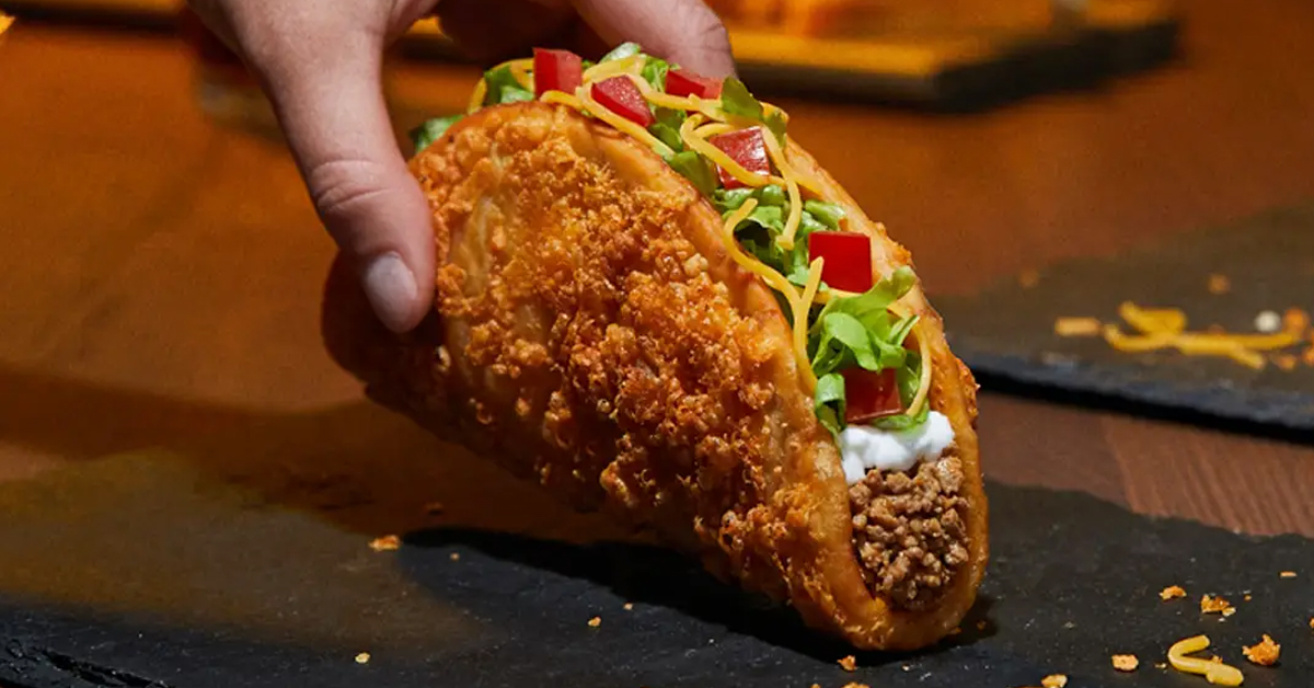 Taco Bell’s Toasted Cheddar Chalupa is coming back with a new vegetarian option 8