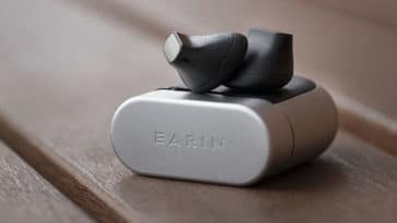 The Earin A-3's are nearly invisible wireless earbuds 7
