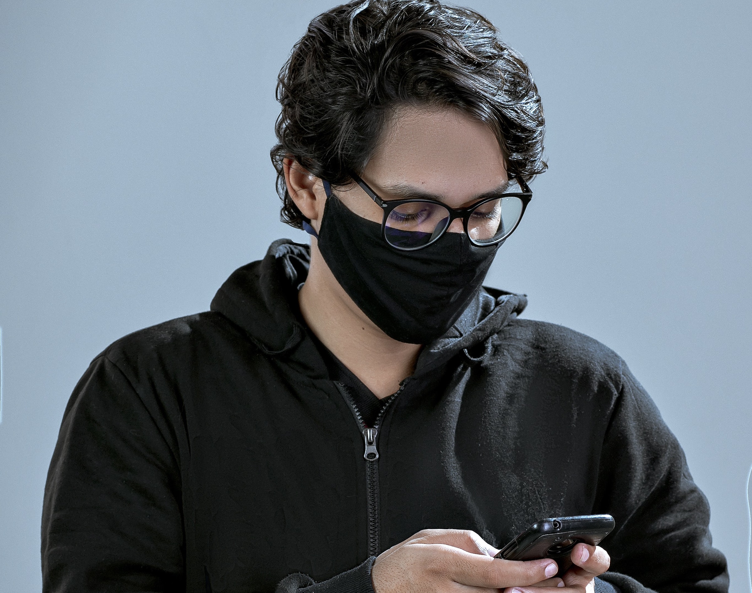 iPhone Face ID will soon work with face masks on