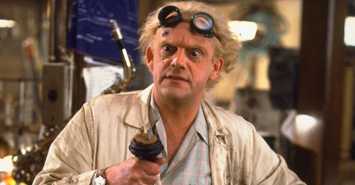 Christopher Lloyd to star in Back to the Future series focused on DeLoreans 9