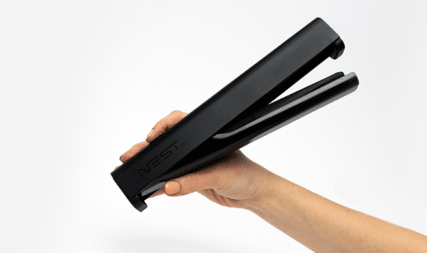 The Nest Brush is a toothbrush with its own UV-C sterilizer • GEEKSPIN