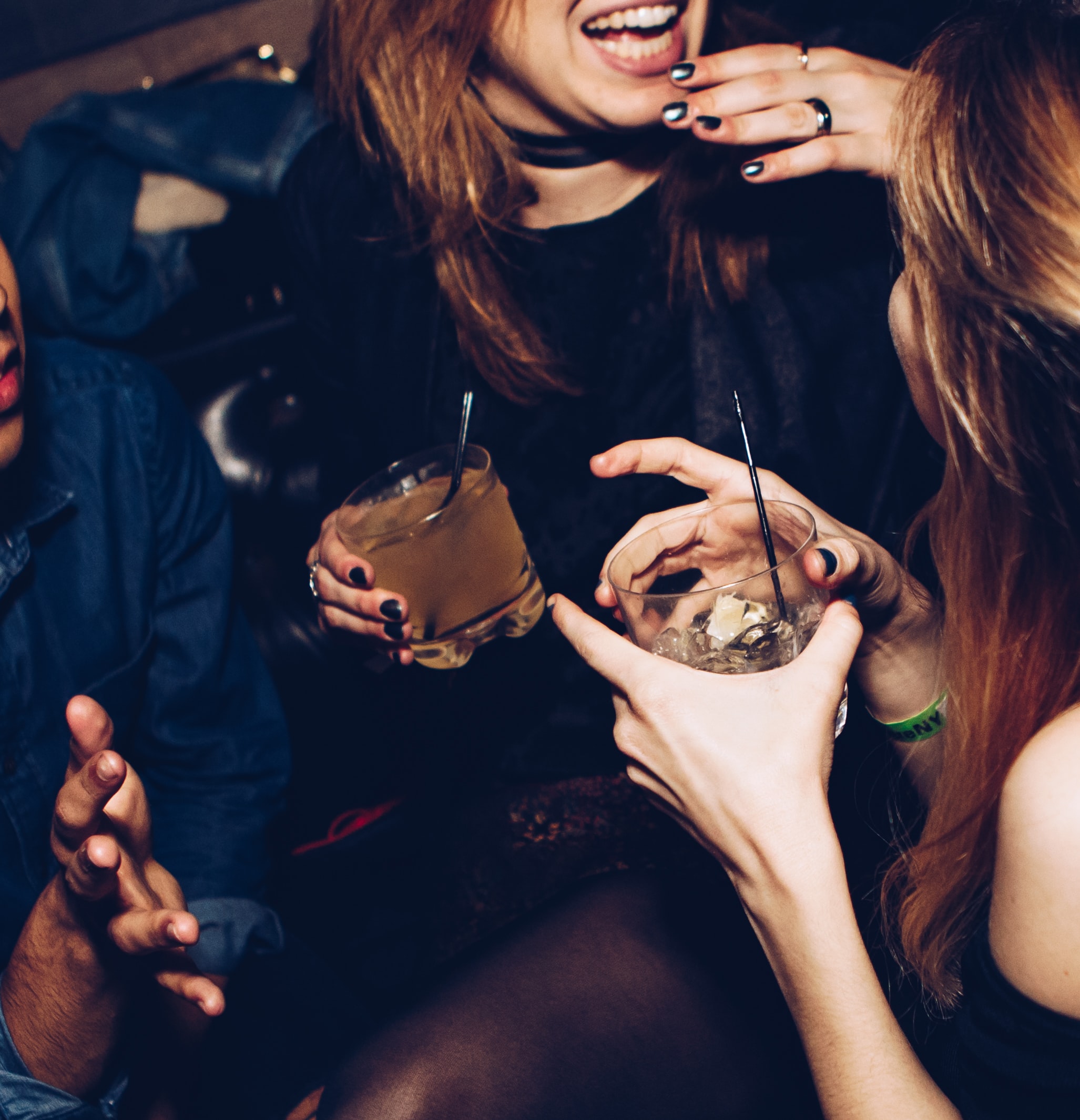 No, They Didn’t! — People Around the World Share The JUICIEST Gossips in Their Lives 9