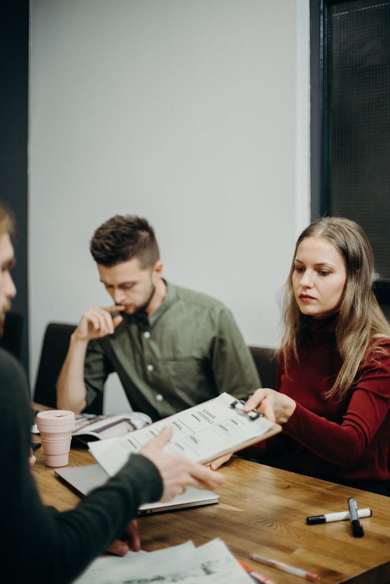Watch Your Back: These Job Interview Red Flags Are CRAZY And A Real Eye Opener 25 Watch Your Back: These Job Interview Red Flags Are CRAZY And A Real Eye Opener 25