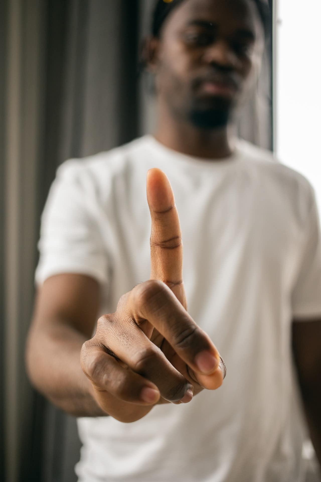 Watch Your Back: These Job Interview Red Flags Are CRAZY And A Real Eye Opener 11 Watch Your Back: These Job Interview Red Flags Are CRAZY And A Real Eye Opener 11