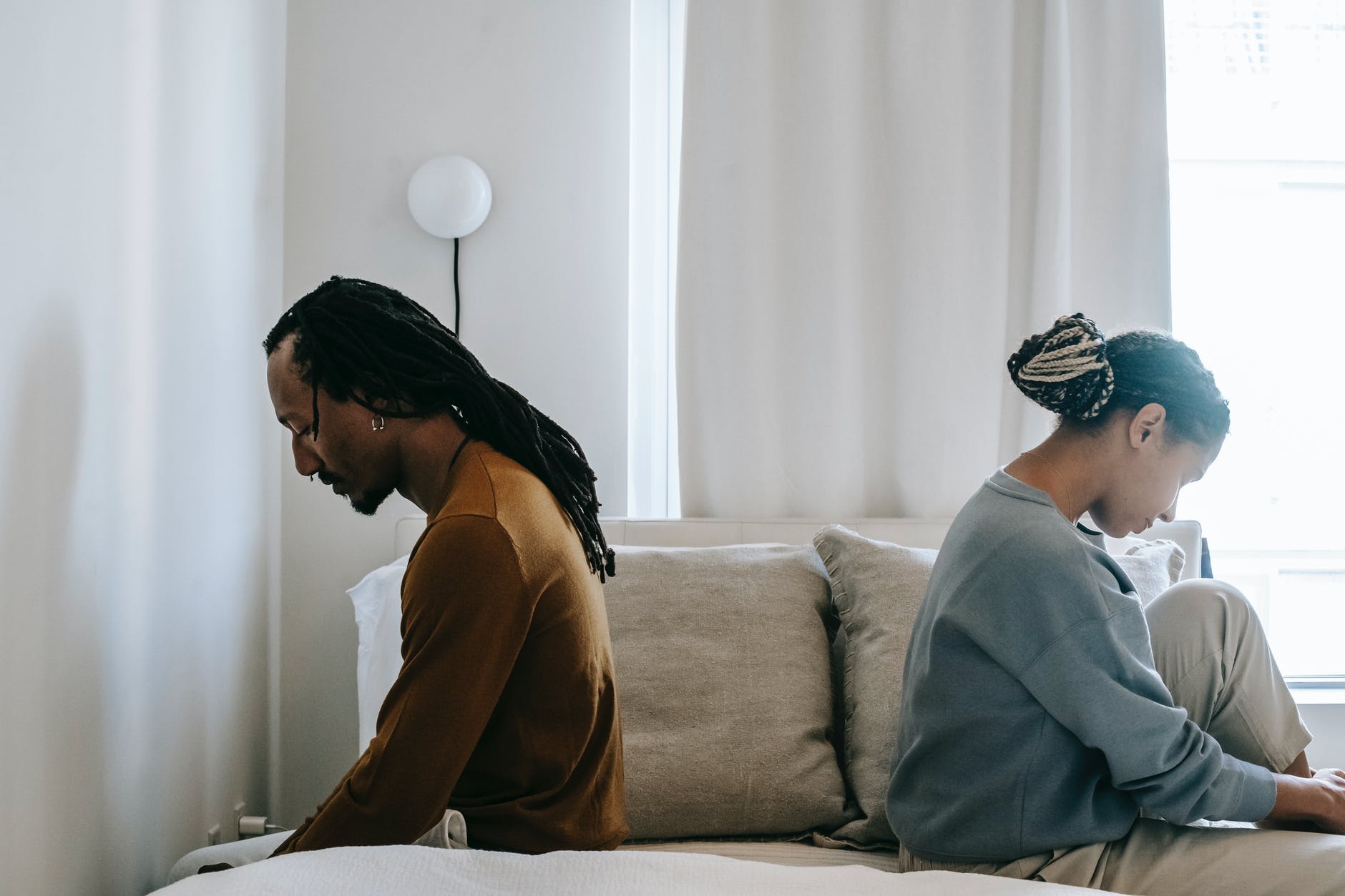 Doomed From The Start: Guests Share Wedding Experiences That Made Them Realize The Marriage Wouldn't Last 19