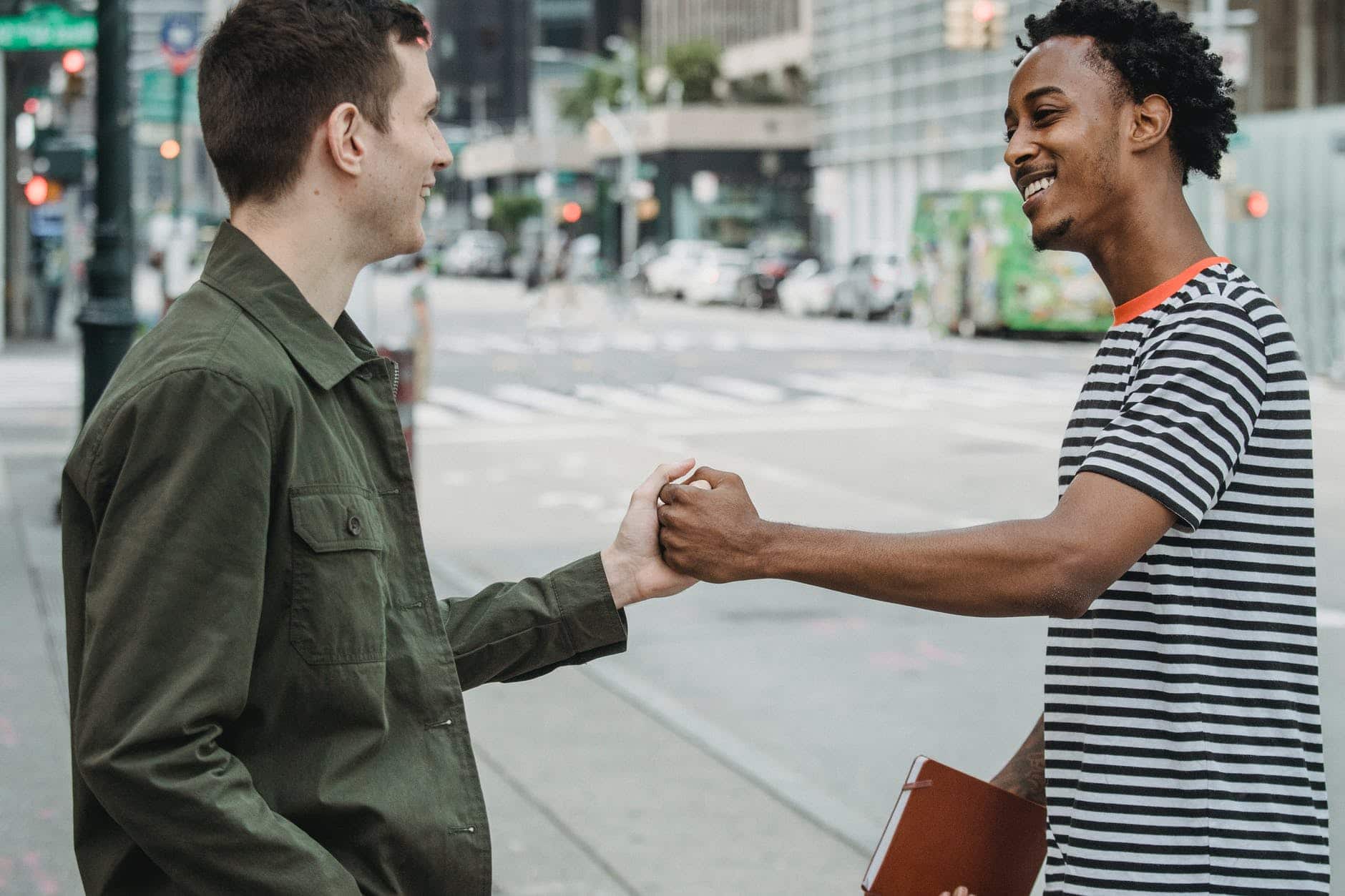 Watch Your Back: These Job Interview Red Flags Are CRAZY And A Real Eye Opener 15 Watch Your Back: These Job Interview Red Flags Are CRAZY And A Real Eye Opener 15