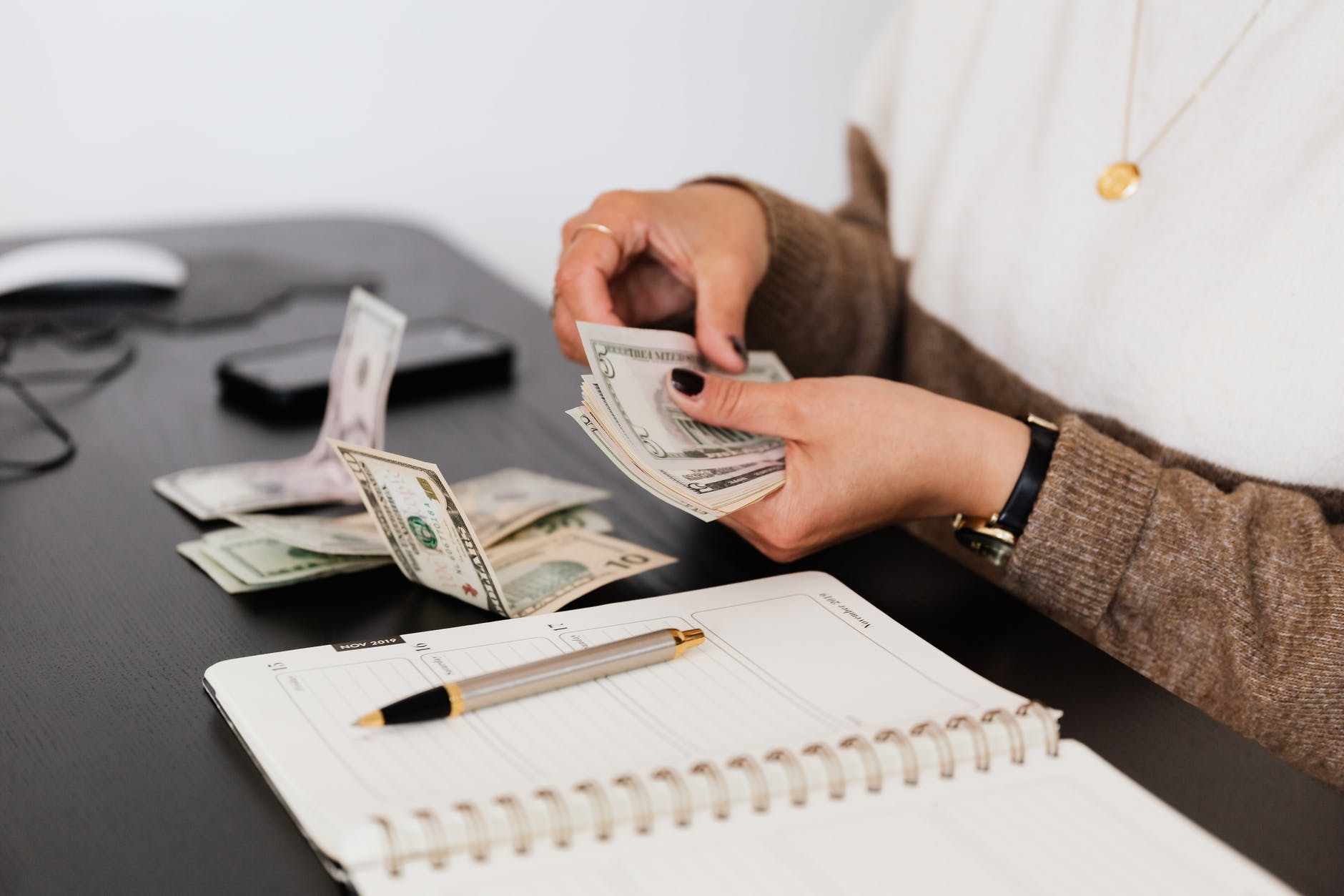 I’m Done!: People Reveal The Craziest Reasons Why They Called It Quits On Their First Day Of Work 5