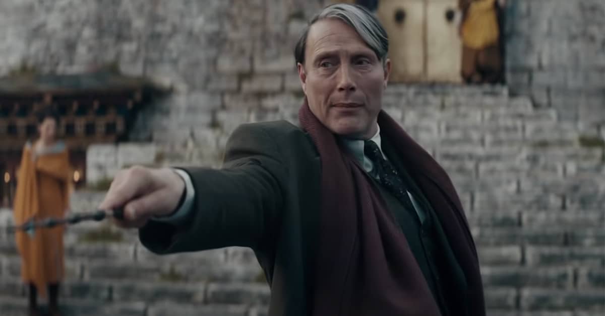 Grindelwald declares war against the Muggles in new Fantastic Beasts 3 trailer