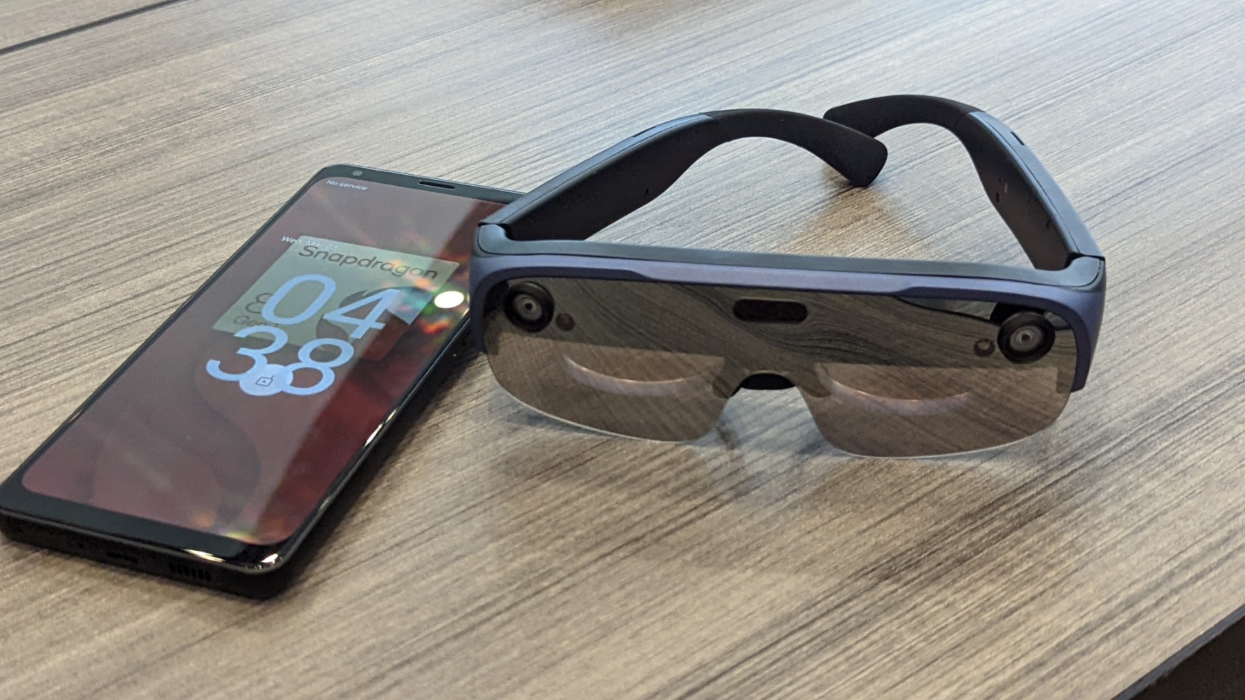 Qualcomm Wireless AR Smart viewer