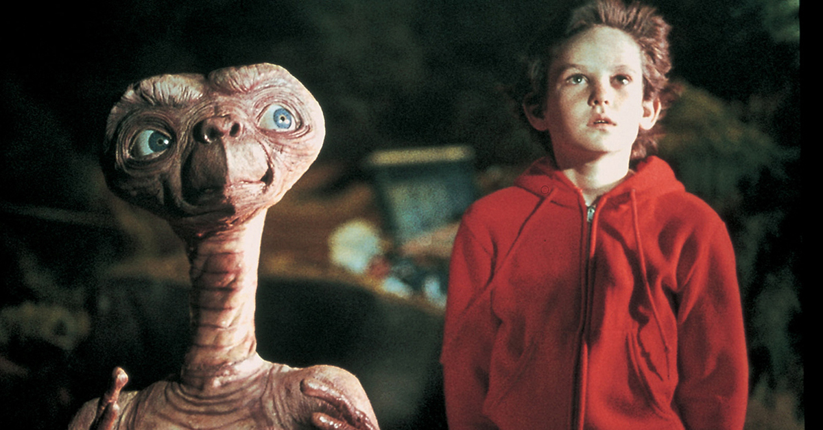 ET and Elliott in ET the Extra-Terrestrial
