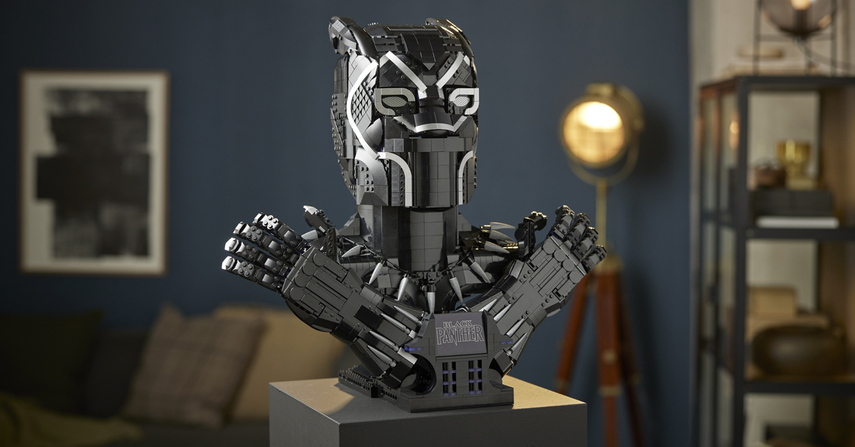 LEGO Marvel Black Panther Set in Wakanda Forever pose