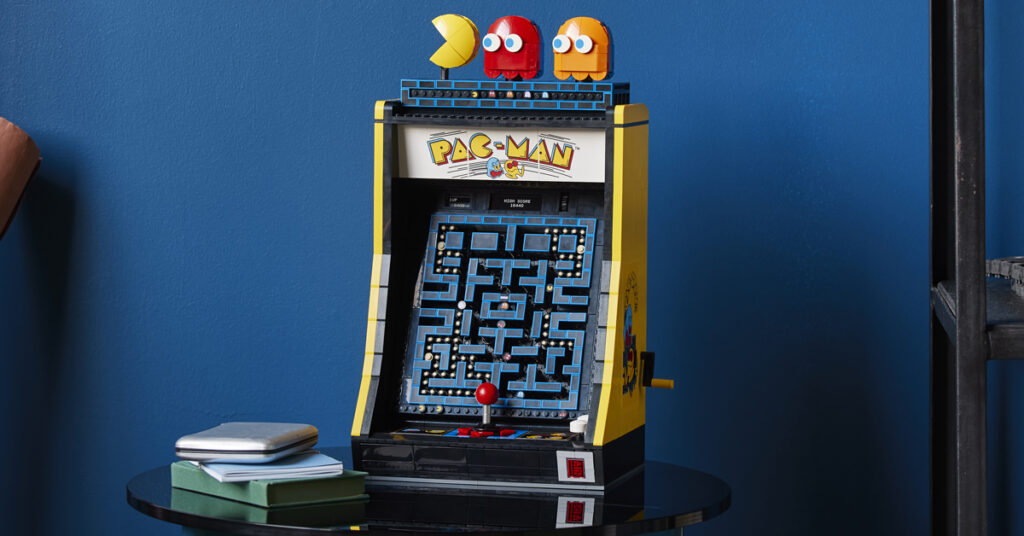 LEGO Pac-Man set recreates the classic 80’s arcade game