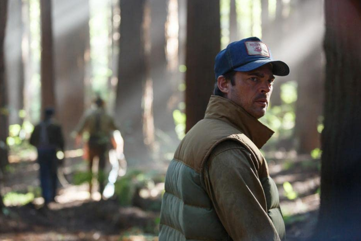 Karl Urban as Gavin Magary in Pete's Dragon (2016)