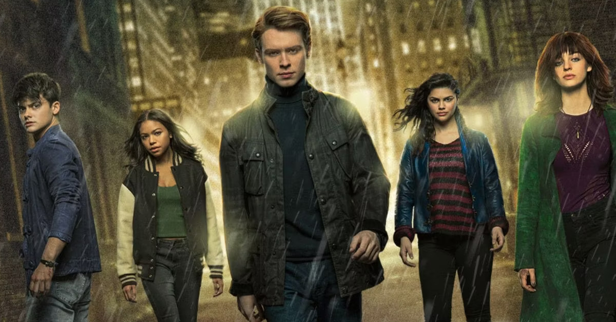 The cast of the CW series Gotham Knights