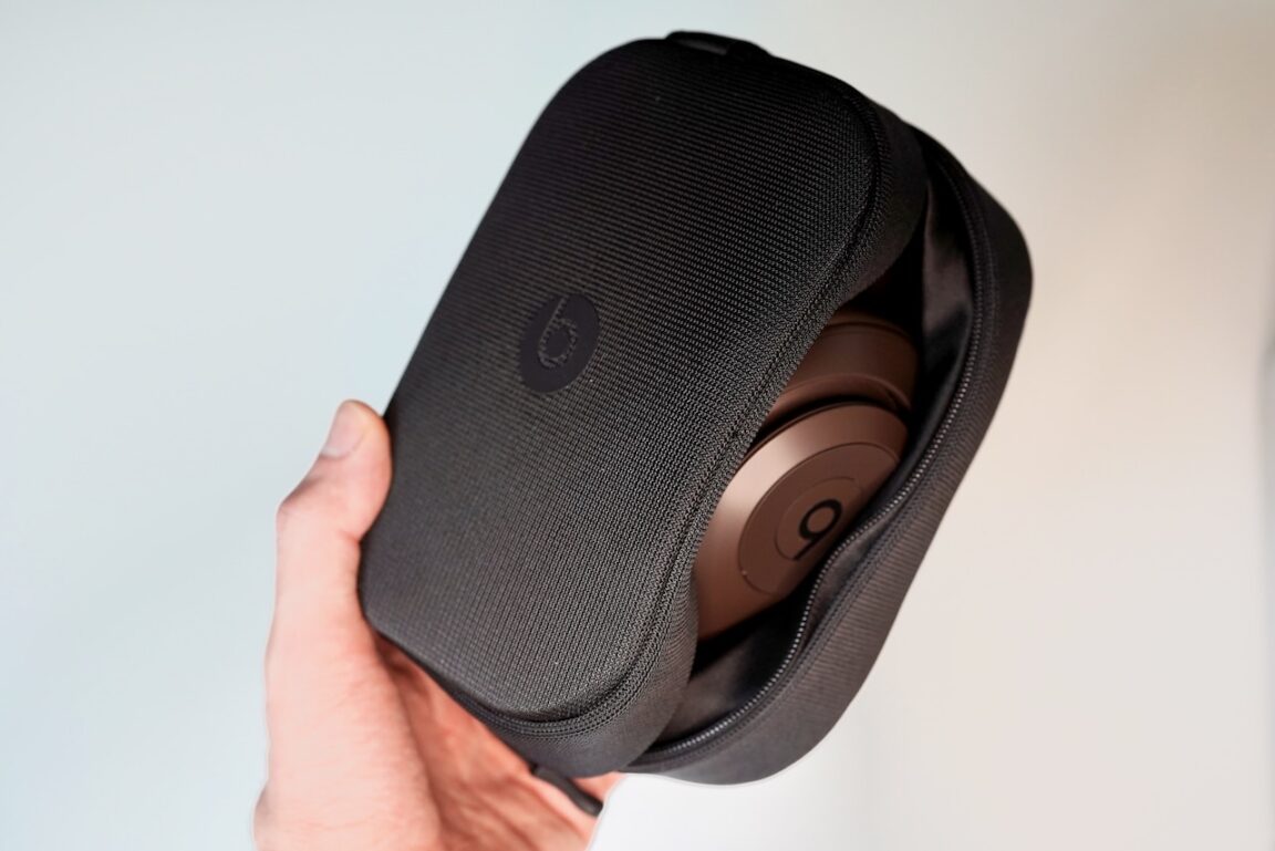 Beats Studio Pro review Headphones better than Airpods Max?