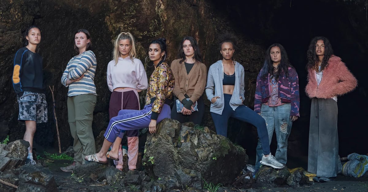 The cast of The Wilds season 1