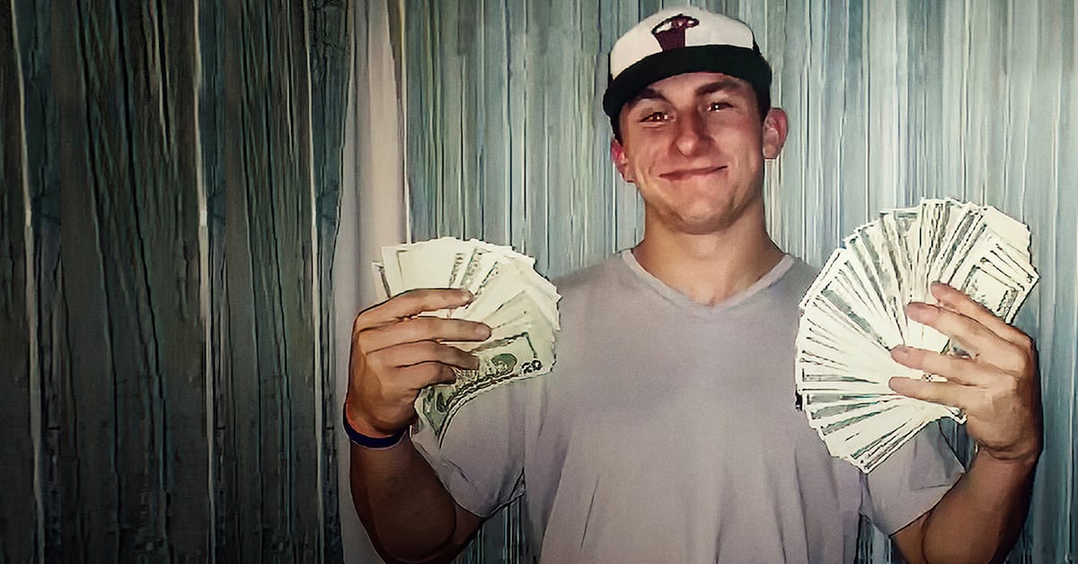 Johnny Manziel holding cash