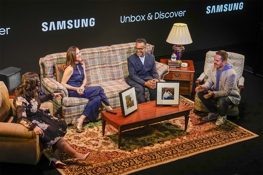 Left to right: Samsung Head of Marketing, Home Entertainment, alongside Molly Shannon, Tim Meadows, and Samsung Senior Vice President, Home Entertainment, James Fishler