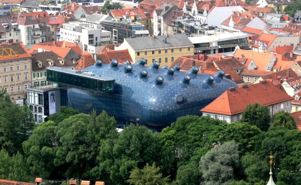 The world's most spectacular buildings: a tour of modern architectural wonders 13 Kunsthaus Graz (Graz, Austria)