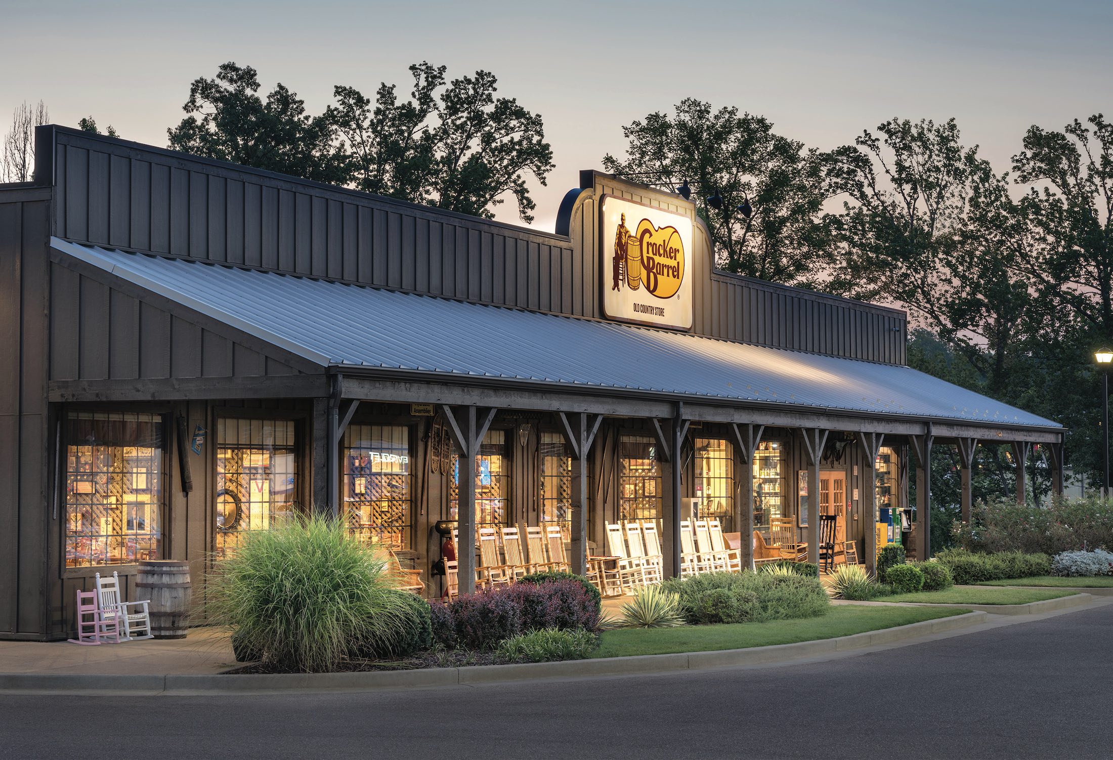 Cracker Barrel store