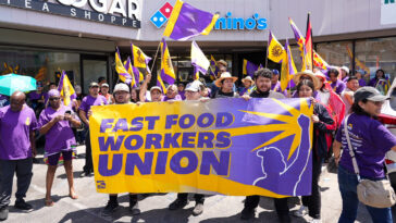 California Fast-Food Workers Push for Another Minimum Wage Hike 1