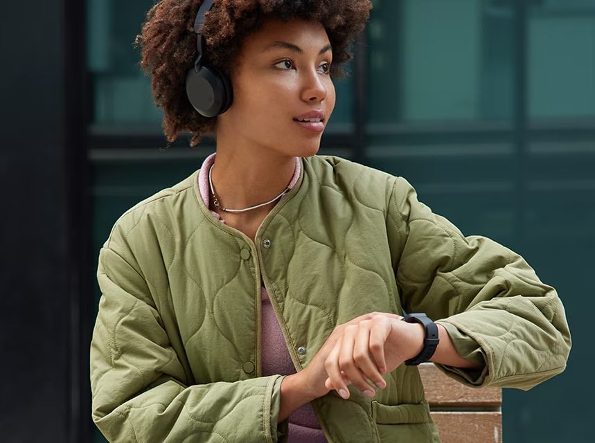 Smartwatches, tablets and laptops are now just $5 a month with Go5G Next and Go5G Business Next plans©Image Credits: T-Mobile