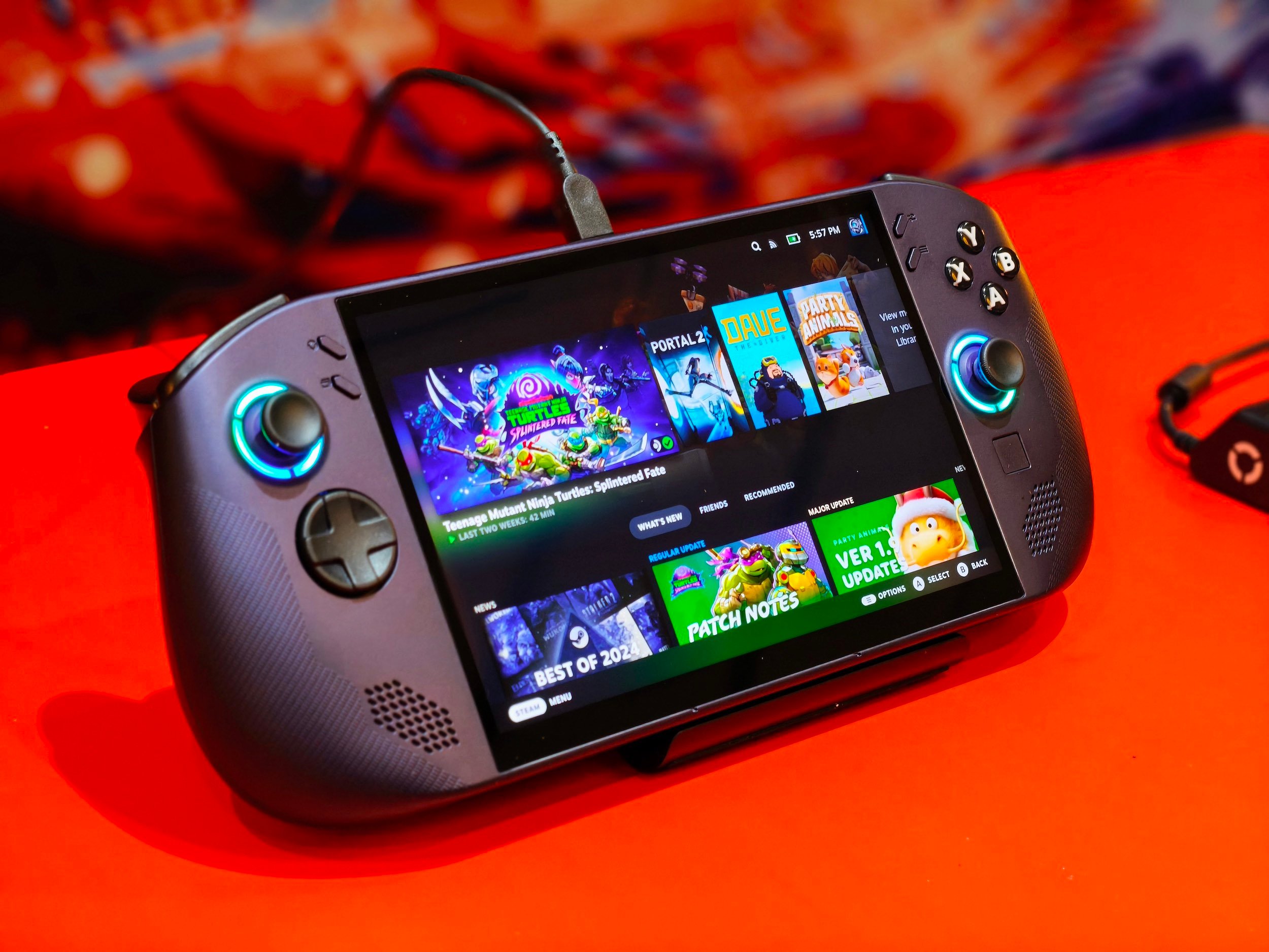 SteamOS gaming gets a premium makeover on the Legion Go S ©Image Credit: GEEKSPIN