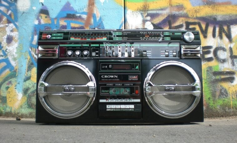 Ground Level Shot of a 1980s Blaster/Boombox | ©Image Credit: Pexels / Pixabay