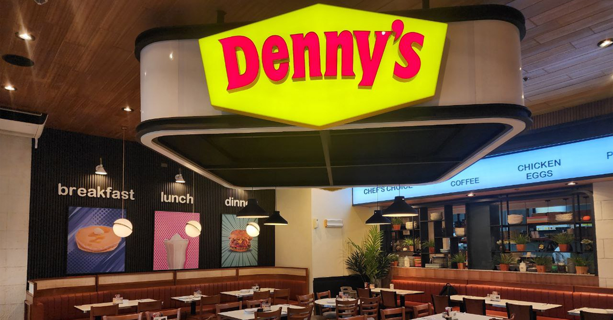 The interior of a Denny's restaurant | ©Image Credit: Denny's