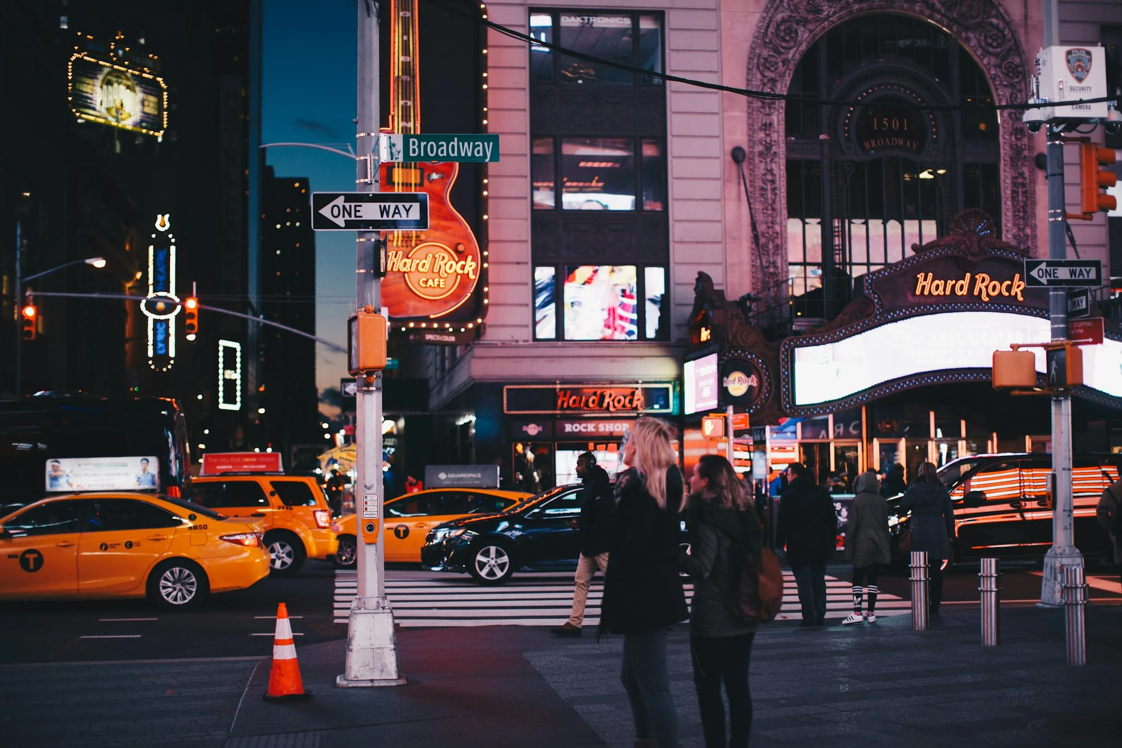 New York City is now officially the second-most expensive city in the world to buy a home. ©Image Credit: Pexels / jimmy teoh